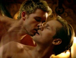 Alexander Skarsgard and Ryan Kwanten Gay Kiss